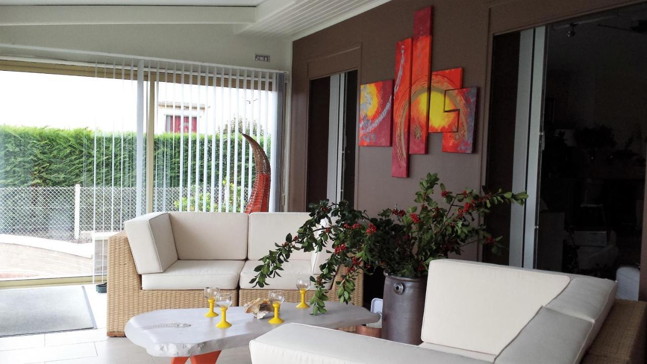 CHAMBRE PRIVEE AVEC SALON, garage voiture, vélos, motos Tourville-sur-Arques Exterior foto